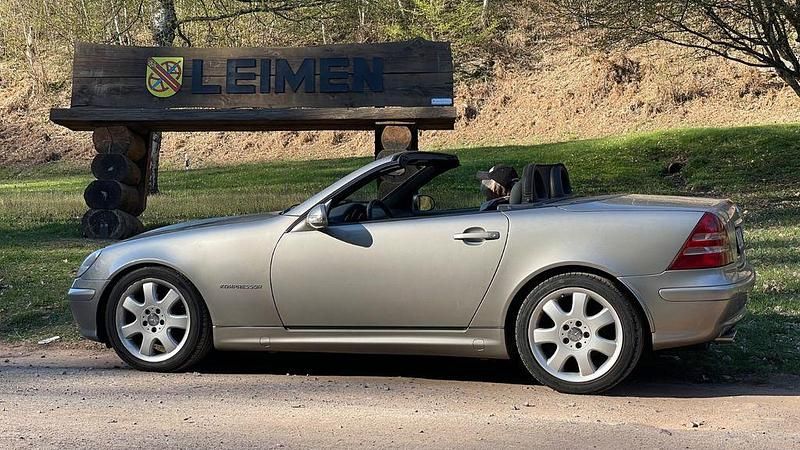 Gebraucht Mercedes SLK200 163 PS (119 kW) 2003 Silber Cabrio