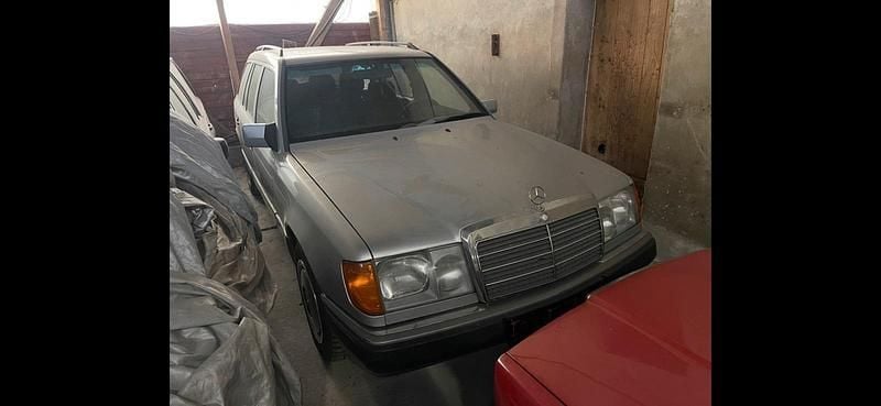 Gebraucht Mercedes E300 180 PS (132 kW) 1990 Silber Kombi