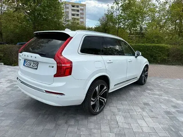 Gebraucht Volvo XC90 Ultimate 235 PS (172 kW) 2023 Crystal white SUV