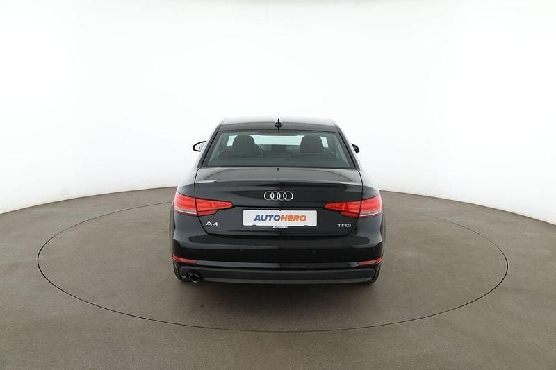 Usado Audi A4 150 CV (110 kW) 2016 Negro Berlina
