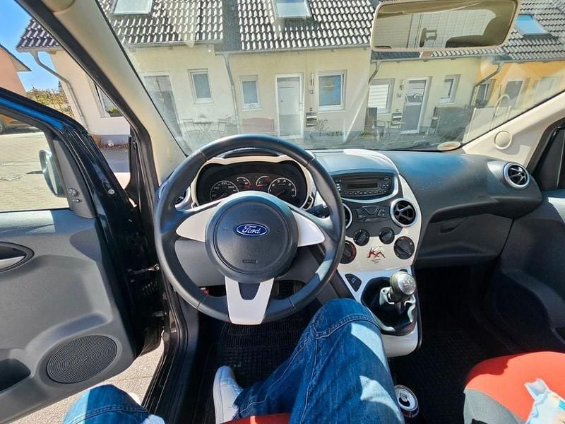 Schwarz Gebraucht 2009 Ford Ka Trend Kleinwagen | 1.400 € (Guter Preis) - Bild 1/4