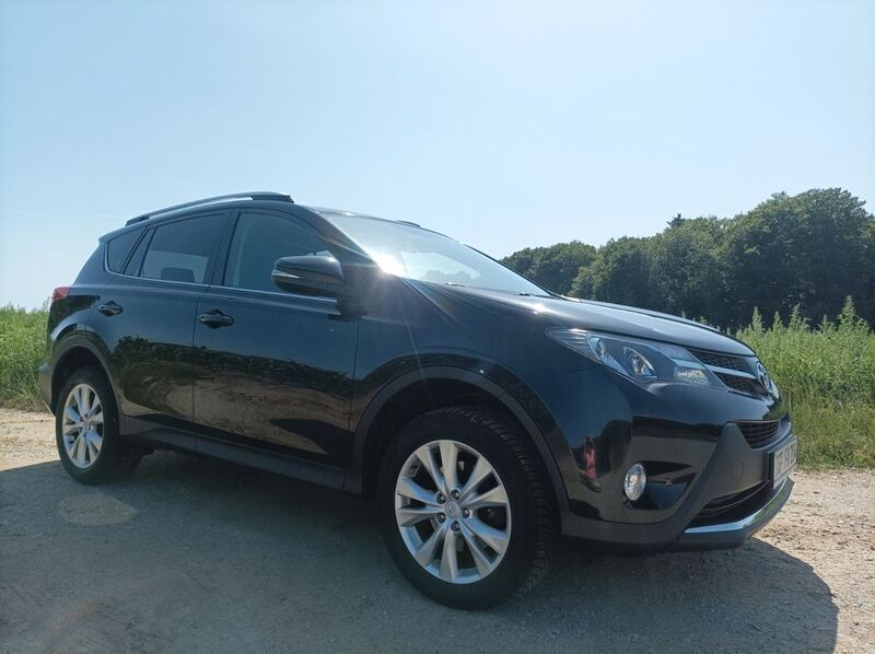 Schwarz Gebraucht 2013 Toyota RAV4 Edition SUV | 11.900 € (Guter Preis) - Bild 1/4