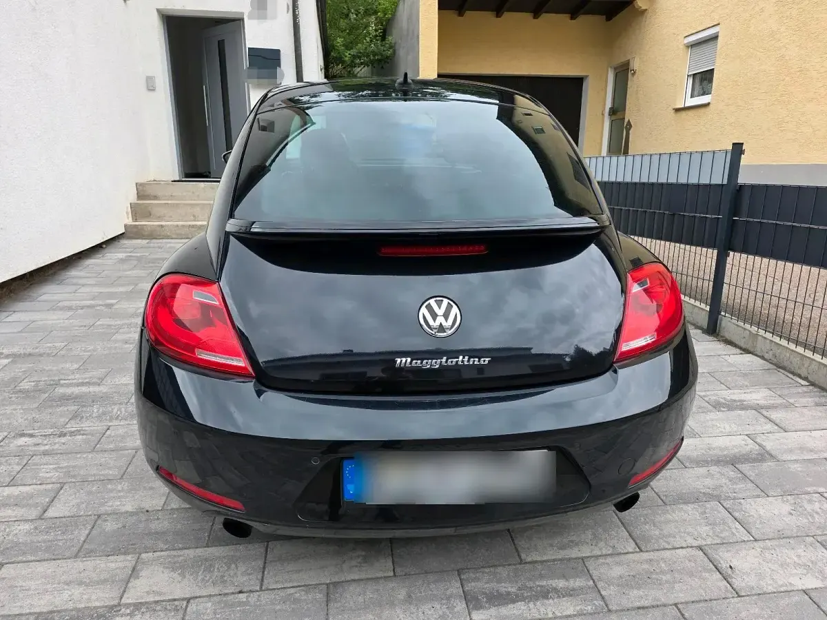 Gebraucht VW Beetle 200 PS (147 kW) 2011 Schwarz Kleinwagen