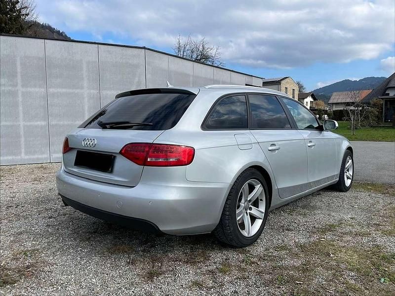 Gebraucht Audi A4 140 PS (102 kW) 2010 Silber Kombi