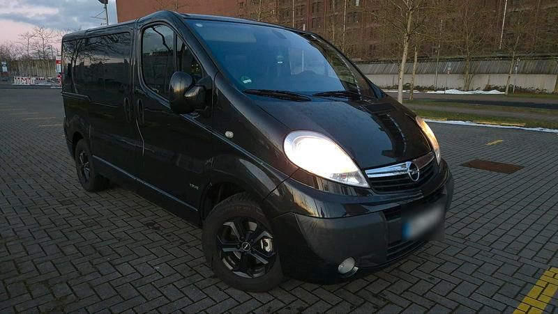 Gebraucht Opel Vivaro 90 PS (66 kW) 2008 Schwarz Van / Kleinbus