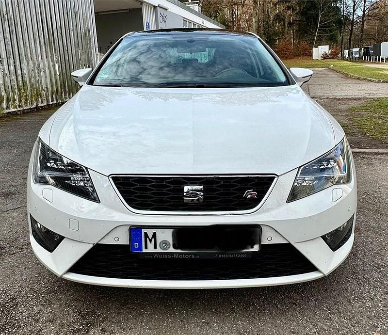 Weiß Gebraucht 2016 Seat Leon FR Limousine | 10.590 € (Fairer Preis) - Bild 1/4