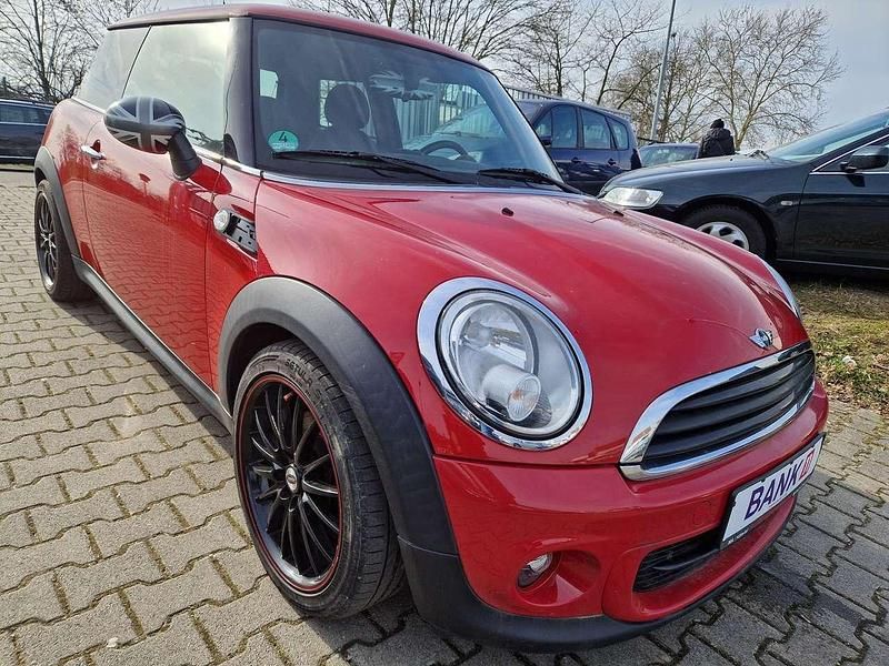 Gebraucht Mini ONE 75 PS (55 kW) 2012 Rot Kleinwagen