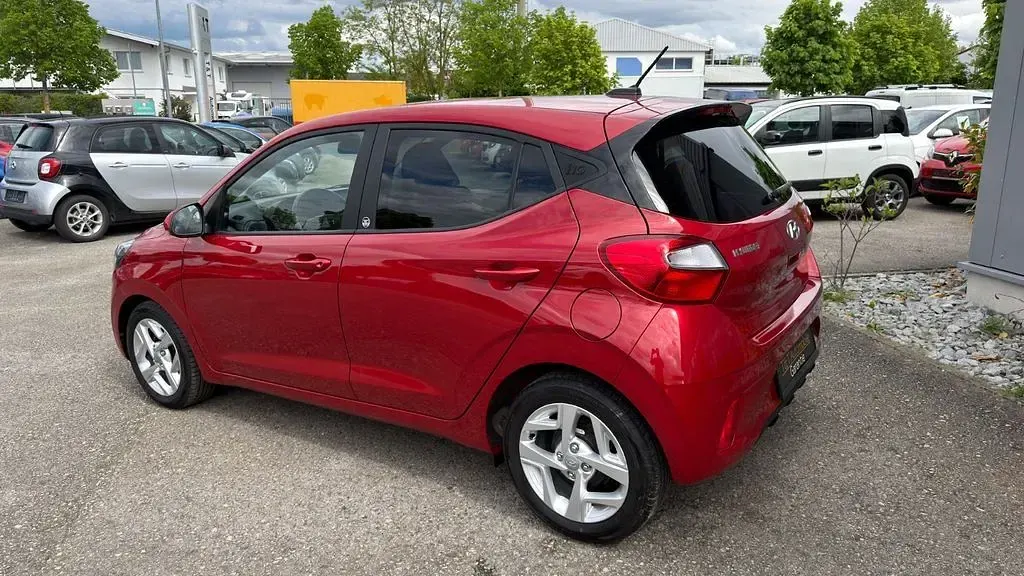 Gebraucht Hyundai i10 Edition 30 67 PS (49 kW) 2022 Rot Kleinwagen