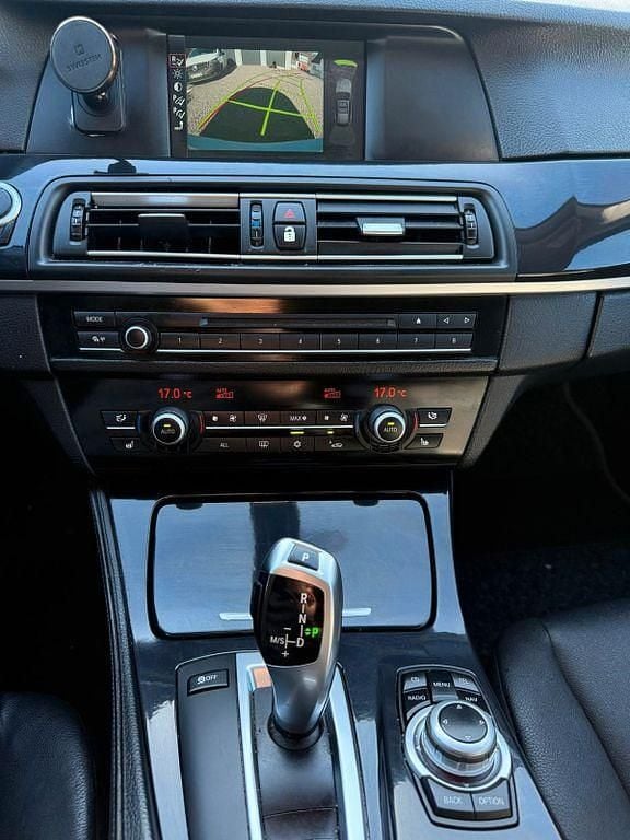 Second-hand BMW 525 218 CP (160 kW) 2011 Argintiu Break