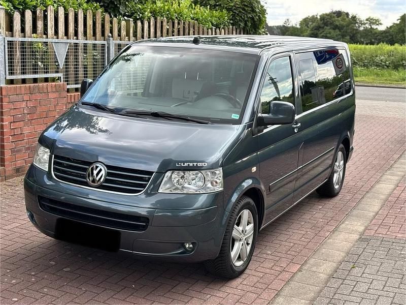 Grau Gebraucht 2010 VW T5 Van | 13.800 € (Etwas zu teuer) - Bild 1/4