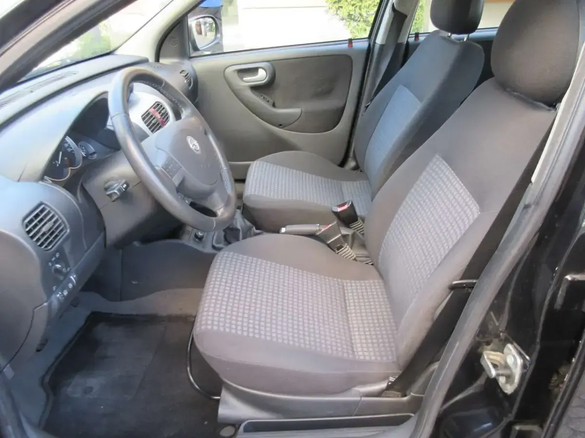 Gebraucht Opel Corsa Edition 60 PS (44 kW) 2005 Schwarz Kleinwagen