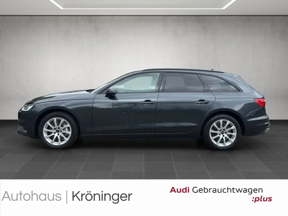 Używany Audi A4 Ambiente 204 KM (150 kW) 2023 Szary Kombi