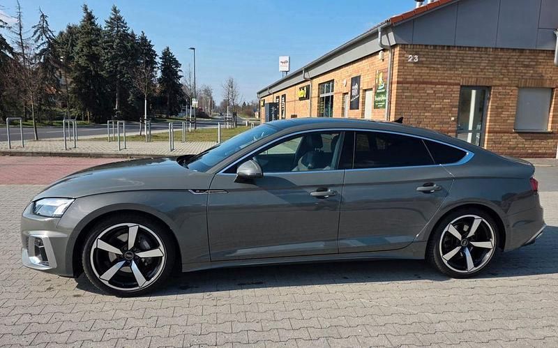 Gebraucht Audi A5 S-Line 204 PS (150 kW) 2024 Grau Limousine