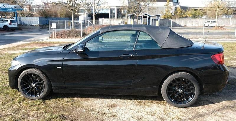 Gebraucht BMW 220 Luxury Line 184 PS (135 kW) 2015 Schwarz Cabrio
