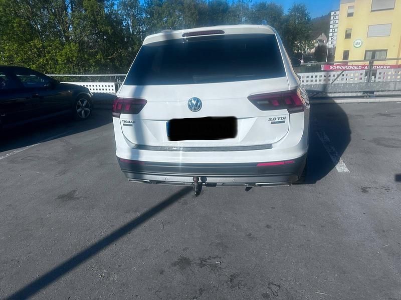 Gebraucht VW Tiguan 150 PS (110 kW) 2018 Weiß SUV