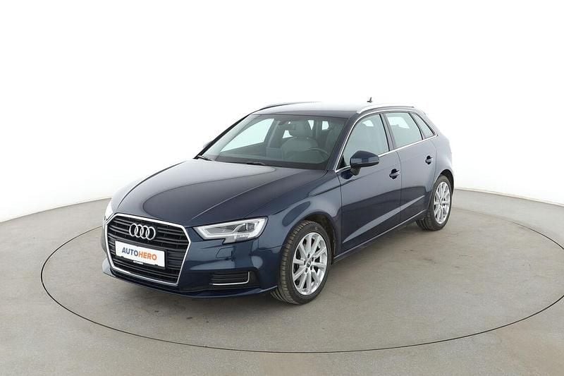 Gebraucht Audi A3 Design 2018 Blau Limousine