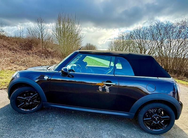 Gebraucht Mini Cooper Cabriolet 122 PS (89 kW) 2016 Schwarz Cabrio