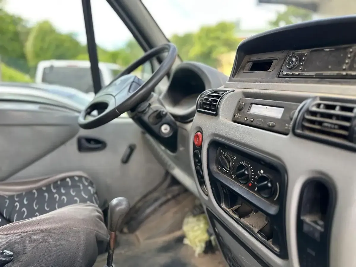 Gebraucht Renault Master 90 PS (66 kW) 2003 Weiß Van / Kleinbus