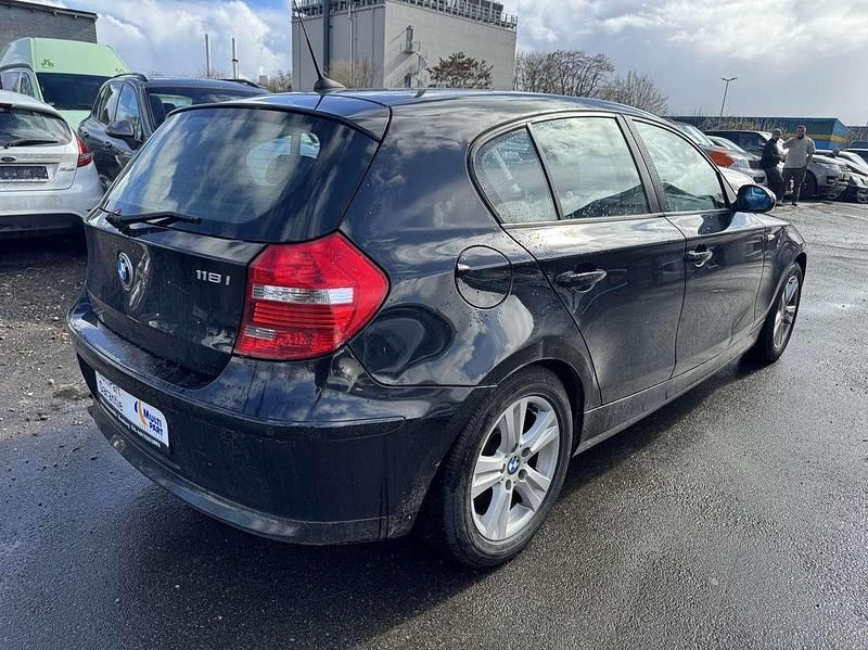Gebraucht BMW 118 143 PS (105 kW) 2008 Schwarz ll Kleinwagen