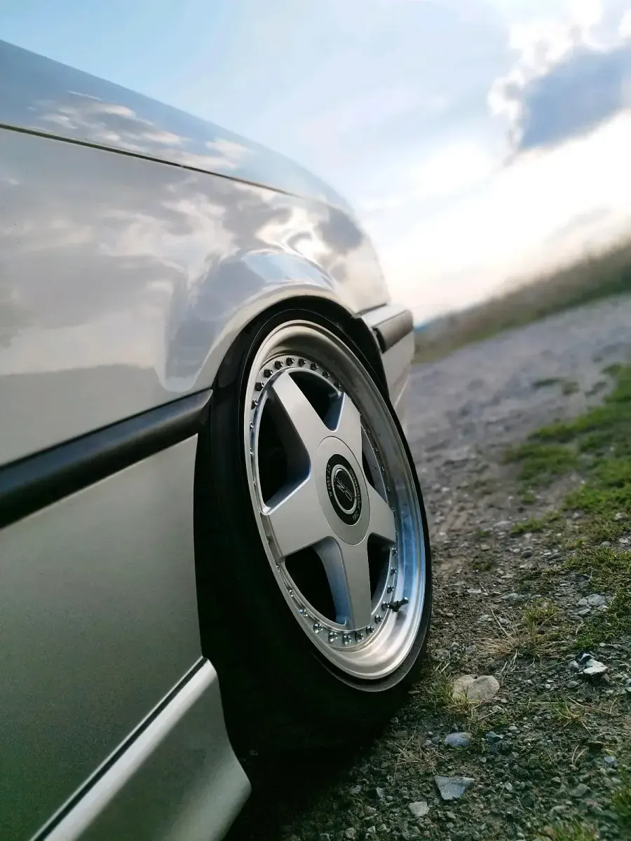 Gebraucht BMW 318 Cabriolet Basis 115 PS (84 kW) 1997 Silber Cabrio