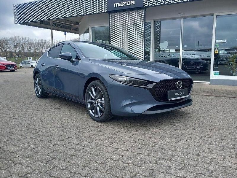 Neu Mazda 3 140 PS (102 kW) 2026 Grau Limousine
