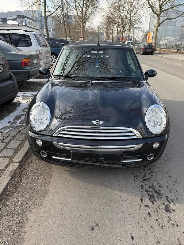 Second-hand Mini Cooper Cabriolet 115 CP (84 kW) 2007 Negru Cabrio
