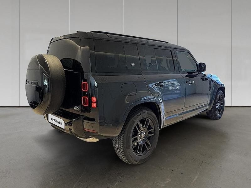 Gebraucht Land Rover Defender SE Dynamic 252 PS (185 kW) 2023 Santorini black SUV