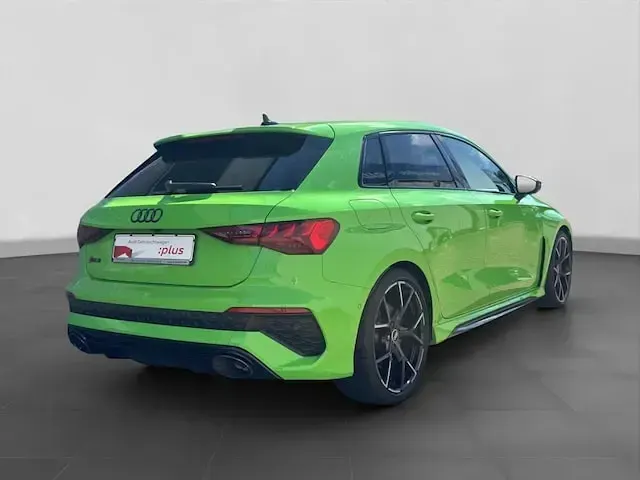 Gebraucht Audi RS3 Sportback Sport 400 PS (294 kW) 2023 Grün Kleinwagen