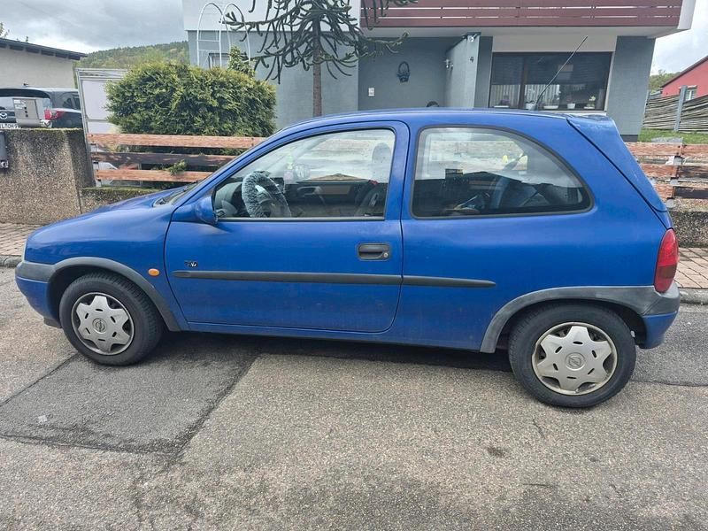 Gebraucht Opel Corsa 70 PS (51 kW) 1999 Blau Kleinwagen