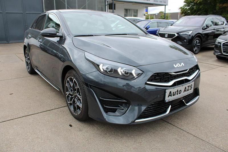 Grau Neu 2025 Kia ProCeed GT-Line Kleinwagen | 28.850 € - Bild 1/4
