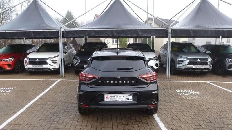 Neu Mitsubishi Colt Plus 91 PS (66 kW) 2025 Onyxschwarz Kleinwagen