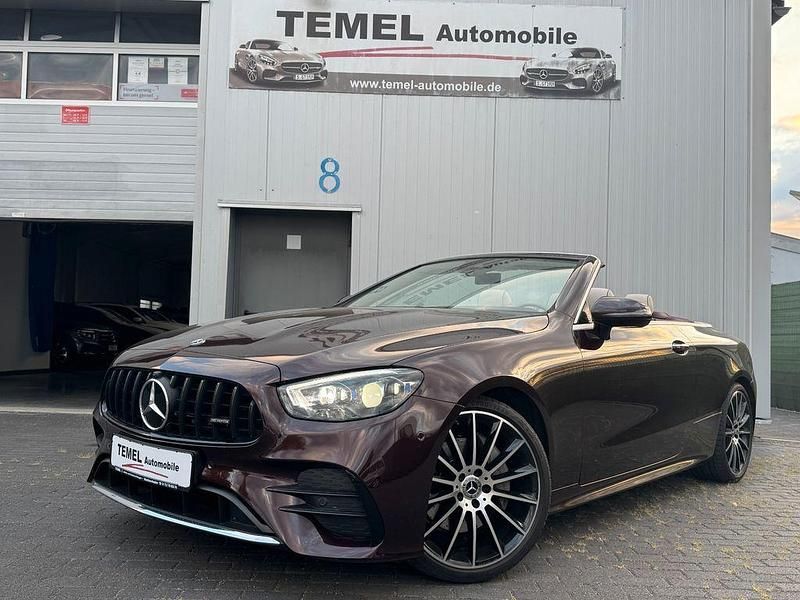 Braun Gebraucht 2020 Mercedes E200 AMG Cabrio | 49.890 € - Bild 1/4