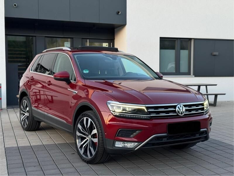 Rot Gebraucht 2018 VW Tiguan SUV | 19.999 € (Etwas zu teuer) - Bild 1/4