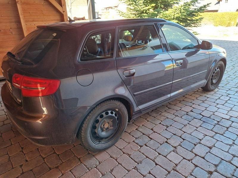 Gebraucht Audi A3 Ambition 140 PS (102 kW) 2011 Grau Kleinwagen