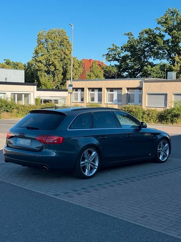 Gebraucht Audi A4 265 PS (194 kW) 2008 Grau Kombi