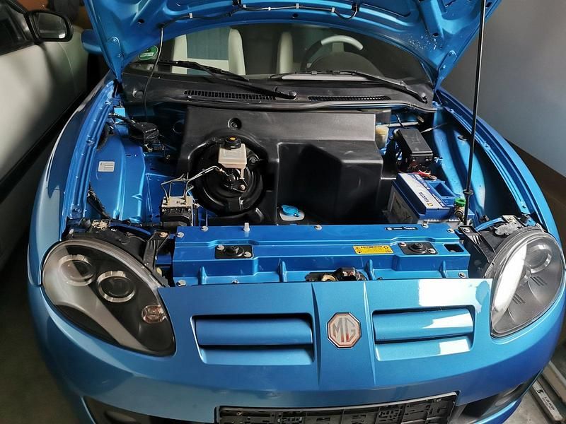 Second-hand MG TF 100 CP (73 kW) 2005 Albastru Cabrio