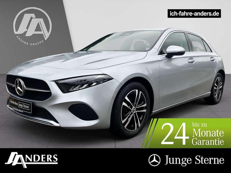 Hightech silber Gebraucht 2024 Mercedes A180 Progressive Limousine | 28.794 € (Fairer Preis) - Bild 1/3
