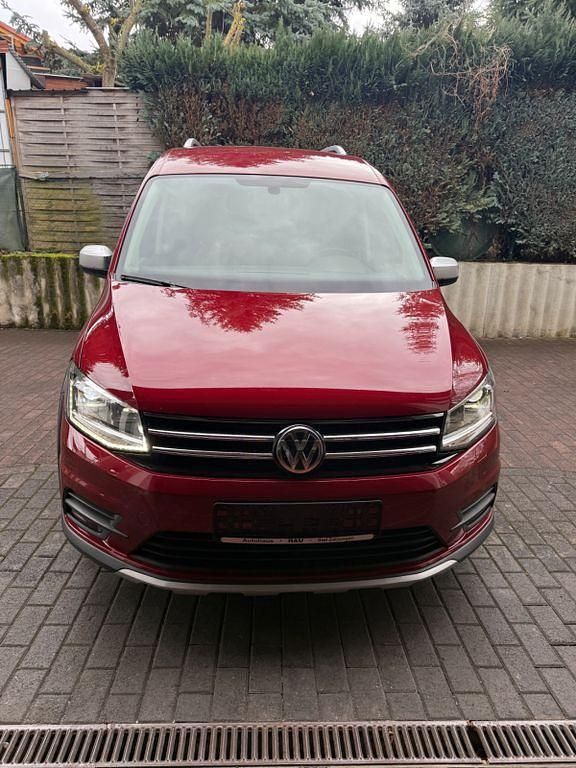 Gebraucht VW Caddy S 122 PS (89 kW) 2016 Rot Van / Kleinbus