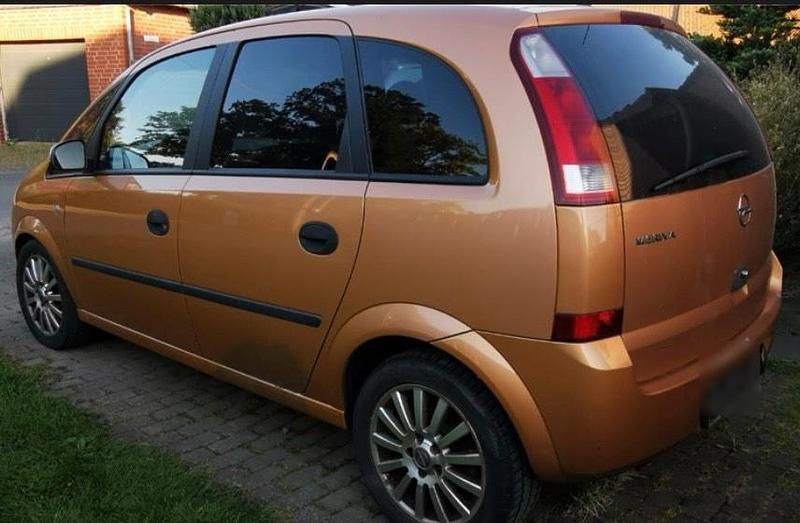 Gebraucht Opel Meriva 75 PS (55 kW) 2009 Orange Van / Kleinbus