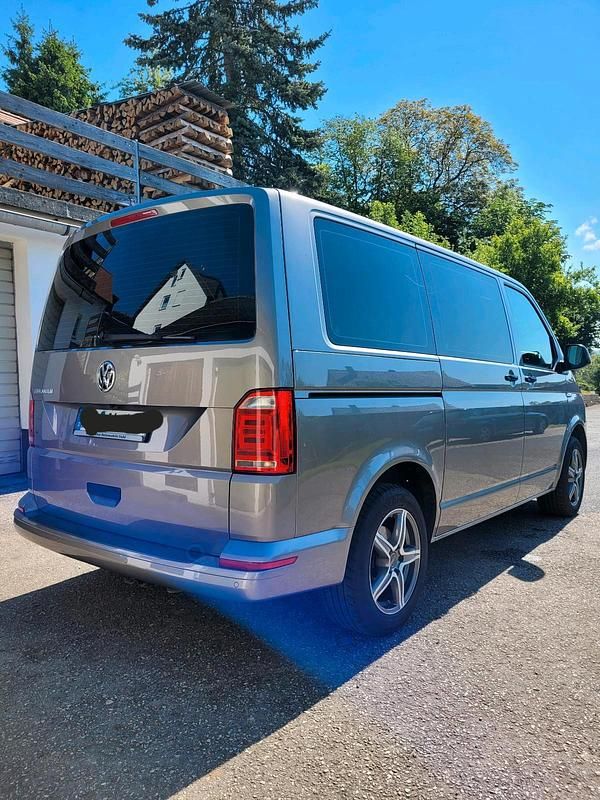 Gebraucht VW T6 150 PS (110 kW) 2019 Beige Van
