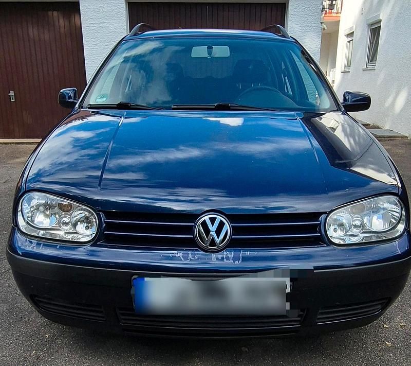 Blau Gebraucht 2000 VW Golf IV Edition Kombi | 1.250 € (Fairer Preis) - Bild 1/4