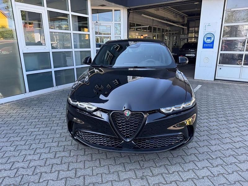 Neu Alfa Romeo Tonale 160 PS (117 kW) 2025 Schwarz SUV