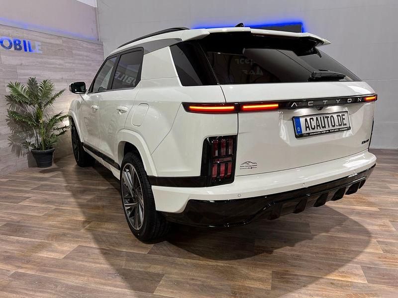 Neu SsangYong Actyon 163 PS (119 kW) 2025 Grand white SUV