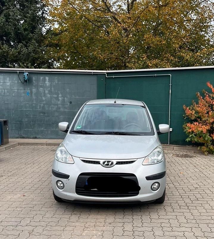 Silber Gebraucht 2009 Hyundai i10 Kleinwagen | 3.150 € (Fairer Preis) - Bild 1/4