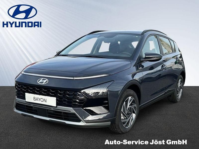 Neu Hyundai Bayon Trend 99 PS (72 kW) 2025 Met (grau SUV