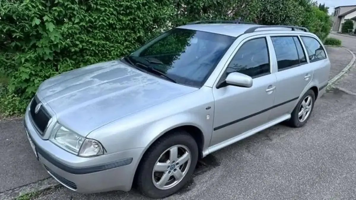 Brugt Skoda Octavia Elegance 110 HK (80 kW) 2003 Stationcar