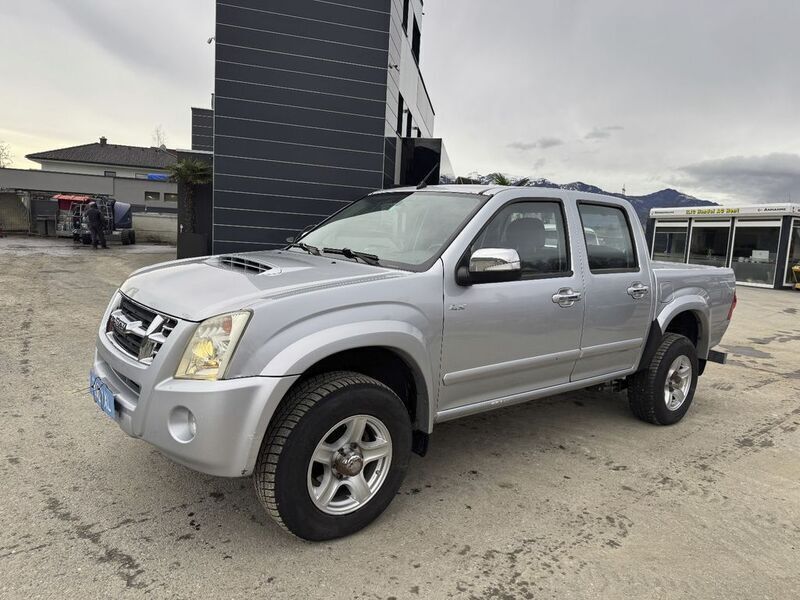 Silber Gebraucht 2010 Isuzu D-Max Abholung | 9.000 € (Teuer) - Bild 1/4