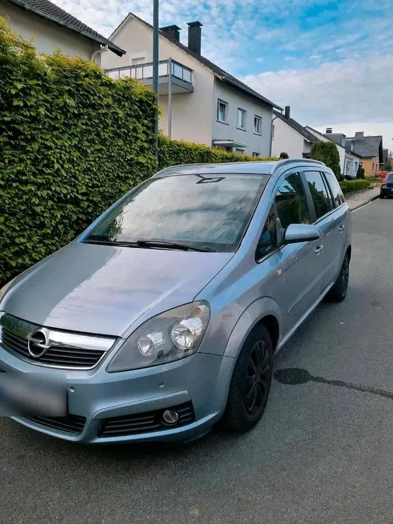 Gebraucht Opel Zafira 140 PS (102 kW) 2006 Silber Van / Kleinbus