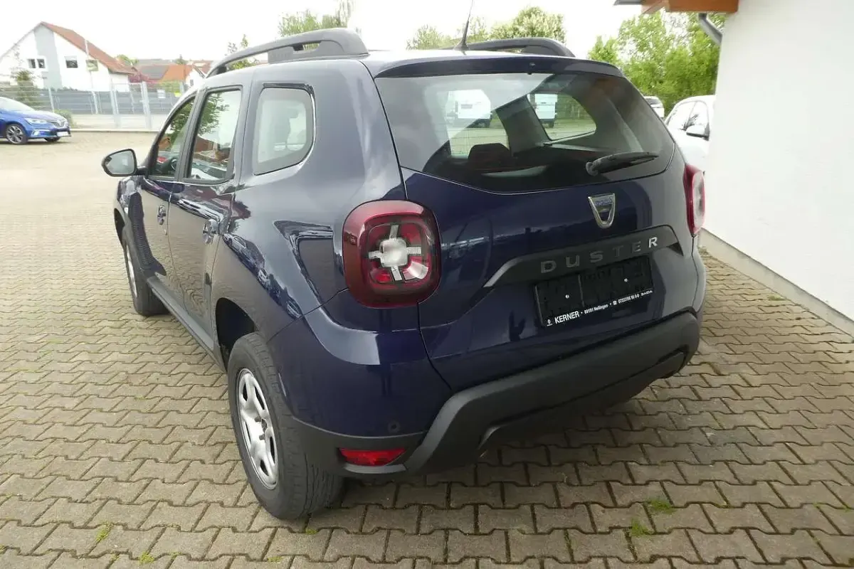 Gebraucht Dacia Duster Comfort 131 PS (96 kW) 2020 Marine blau SUV