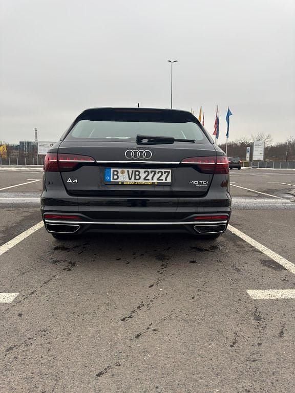 Gebraucht Audi A4 Advanced 190 PS (139 kW) 2020 Schwarz Kombi
